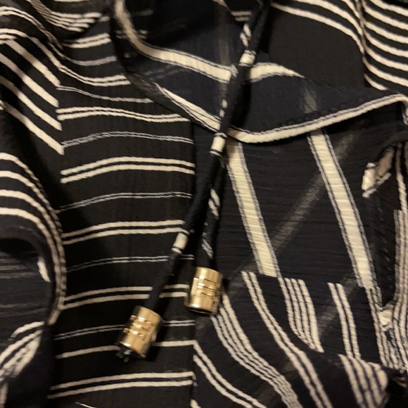 Tommy Hilfiger top - Picture 6 of 6